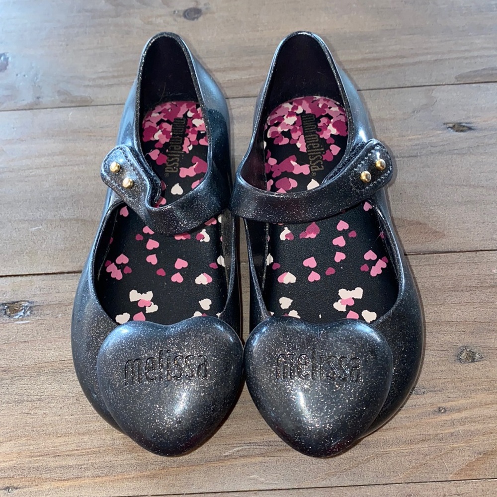 Girls shoes